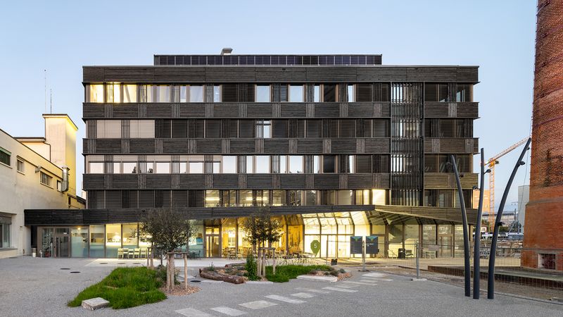 bluefactory – Vue extérieure – Reto Duriet Photography